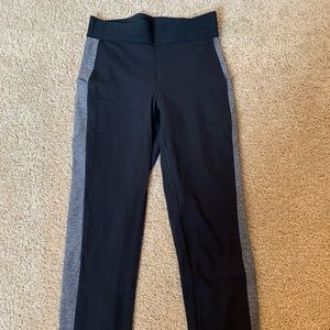 7/8 grey and black exercise leggings